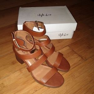 Style & Co. Women Naomi Buckle Block Sandal Heel 9